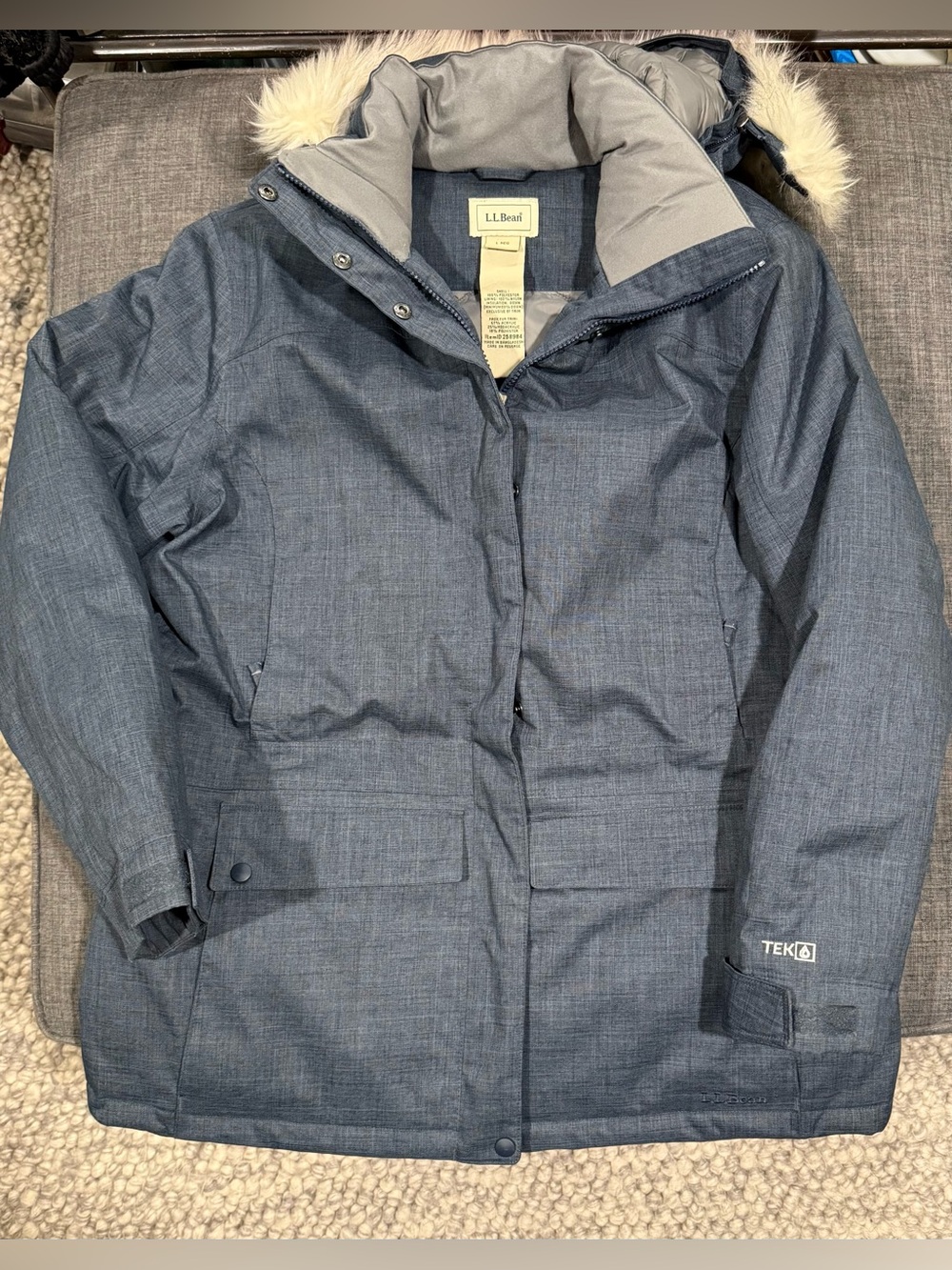 L.L. Bean Women's Baxter State Hooded Down Parka w Faux-Fur Trim
